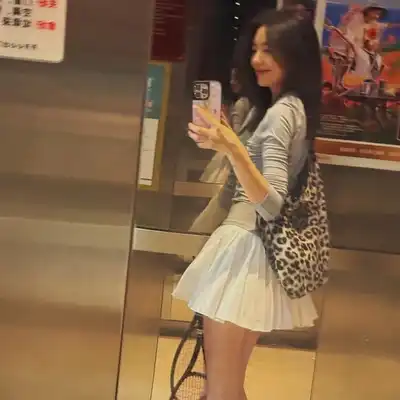 蒋彤